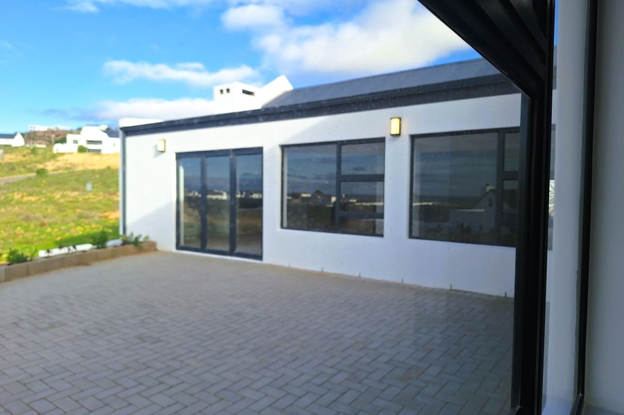 4 Bedroom Property for Sale in Da Gama Bay Western Cape